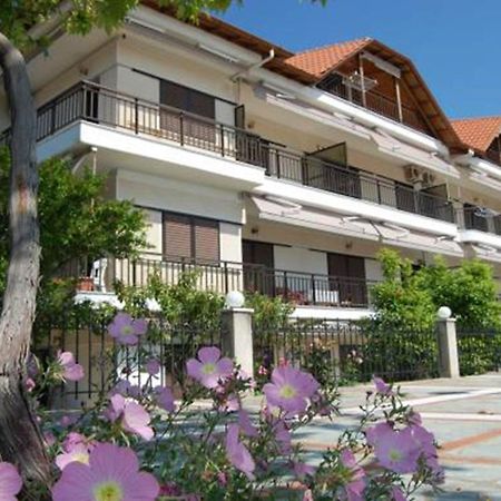 Melachrini Apartments Vrasná Kamer foto