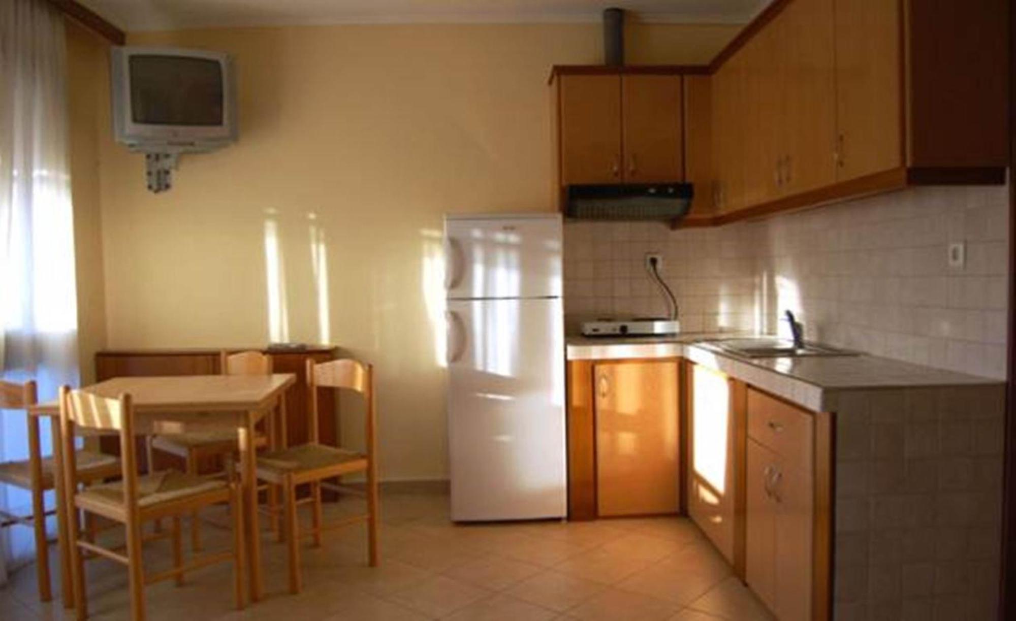 Melachrini Apartments Vrasná Kamer foto
