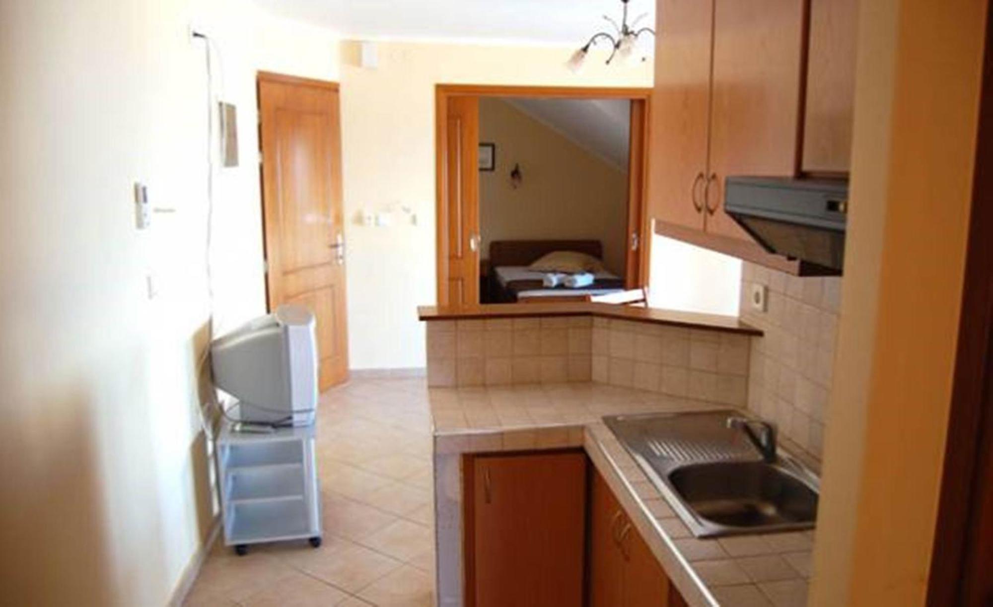 Melachrini Apartments Vrasná Kamer foto
