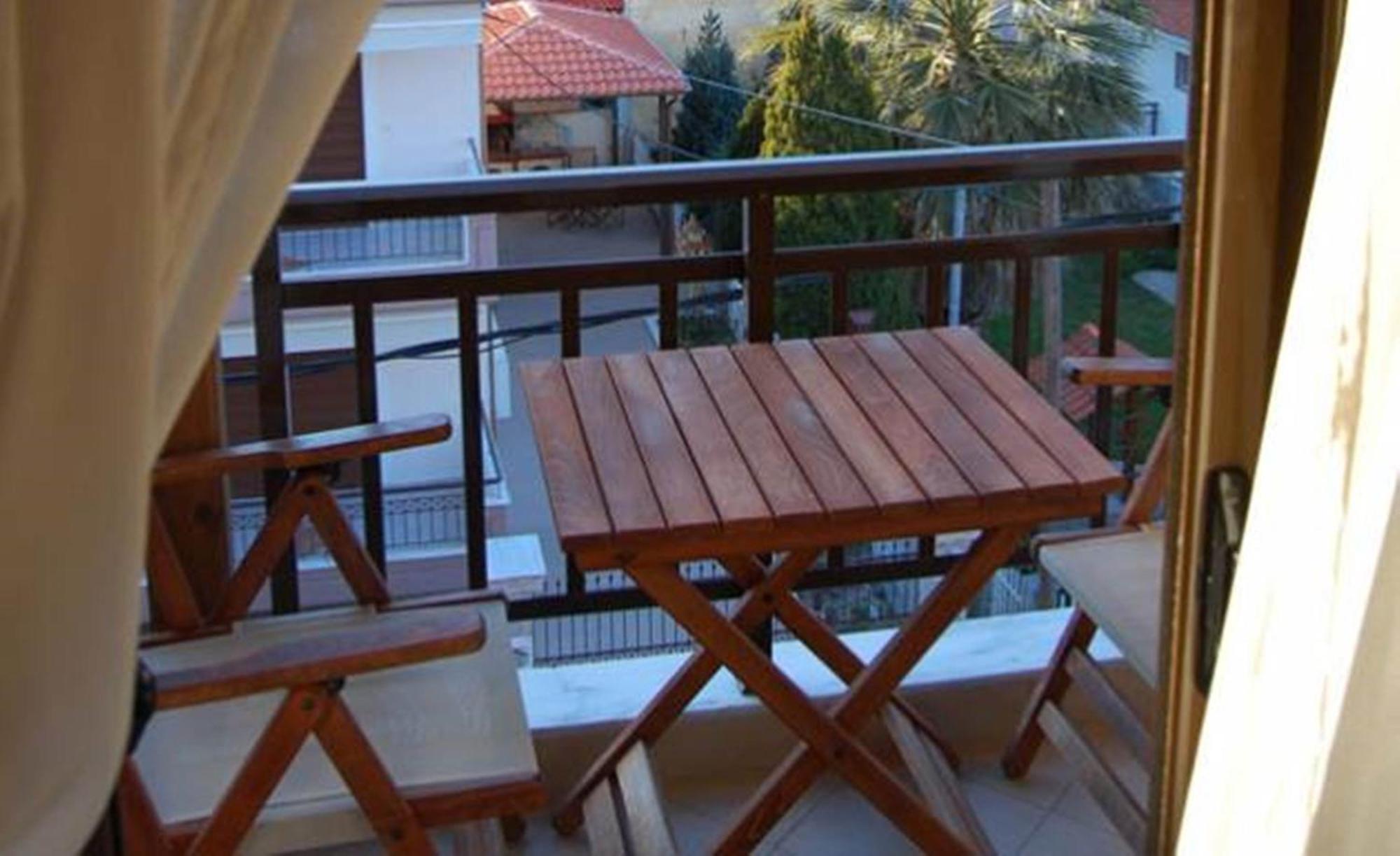 Melachrini Apartments Vrasná Buitenkant foto