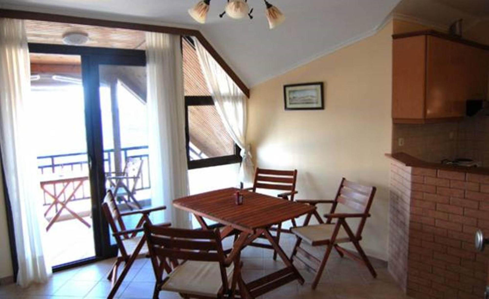 Melachrini Apartments Vrasná Kamer foto