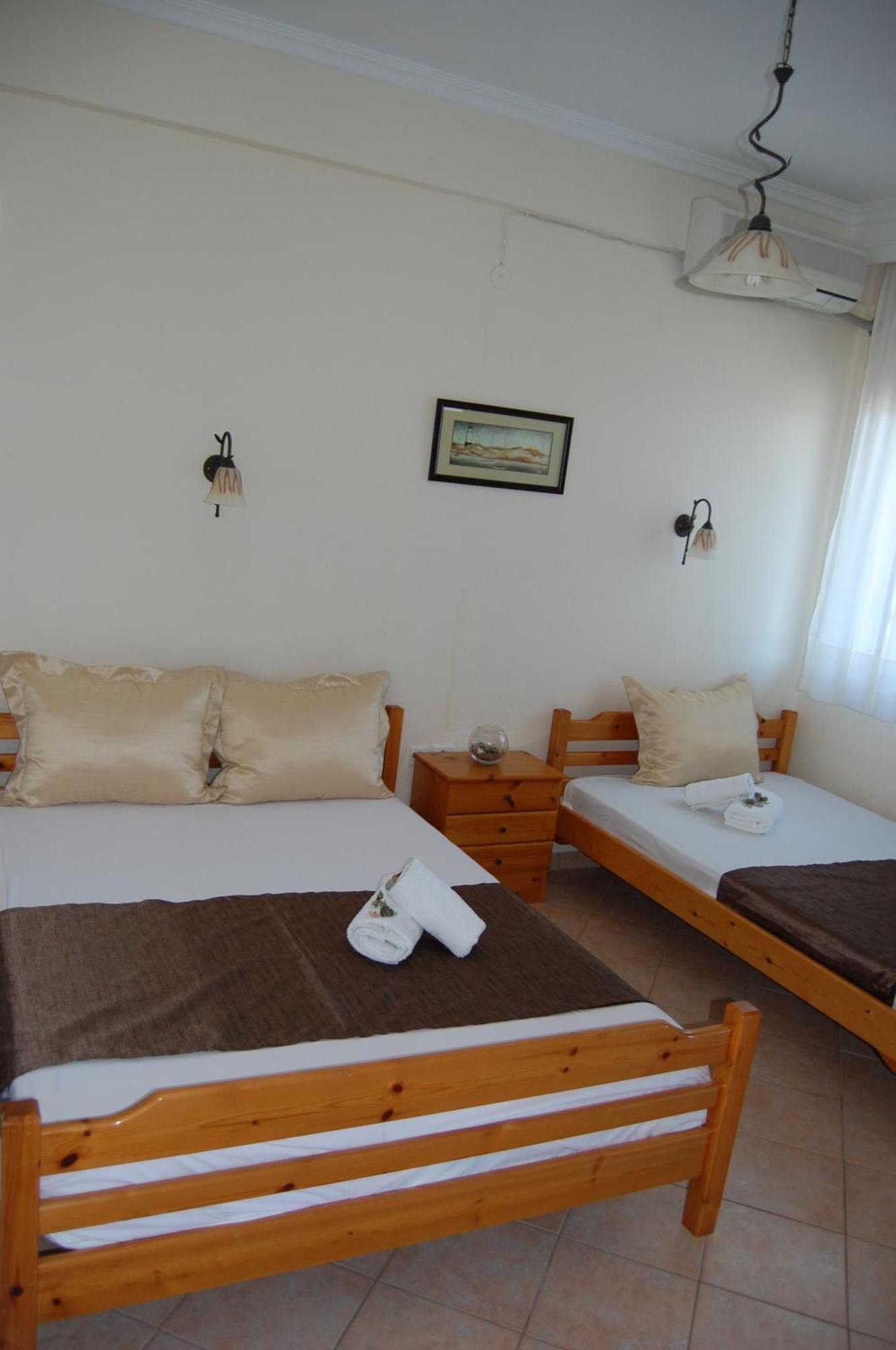 Melachrini Apartments Vrasná Buitenkant foto