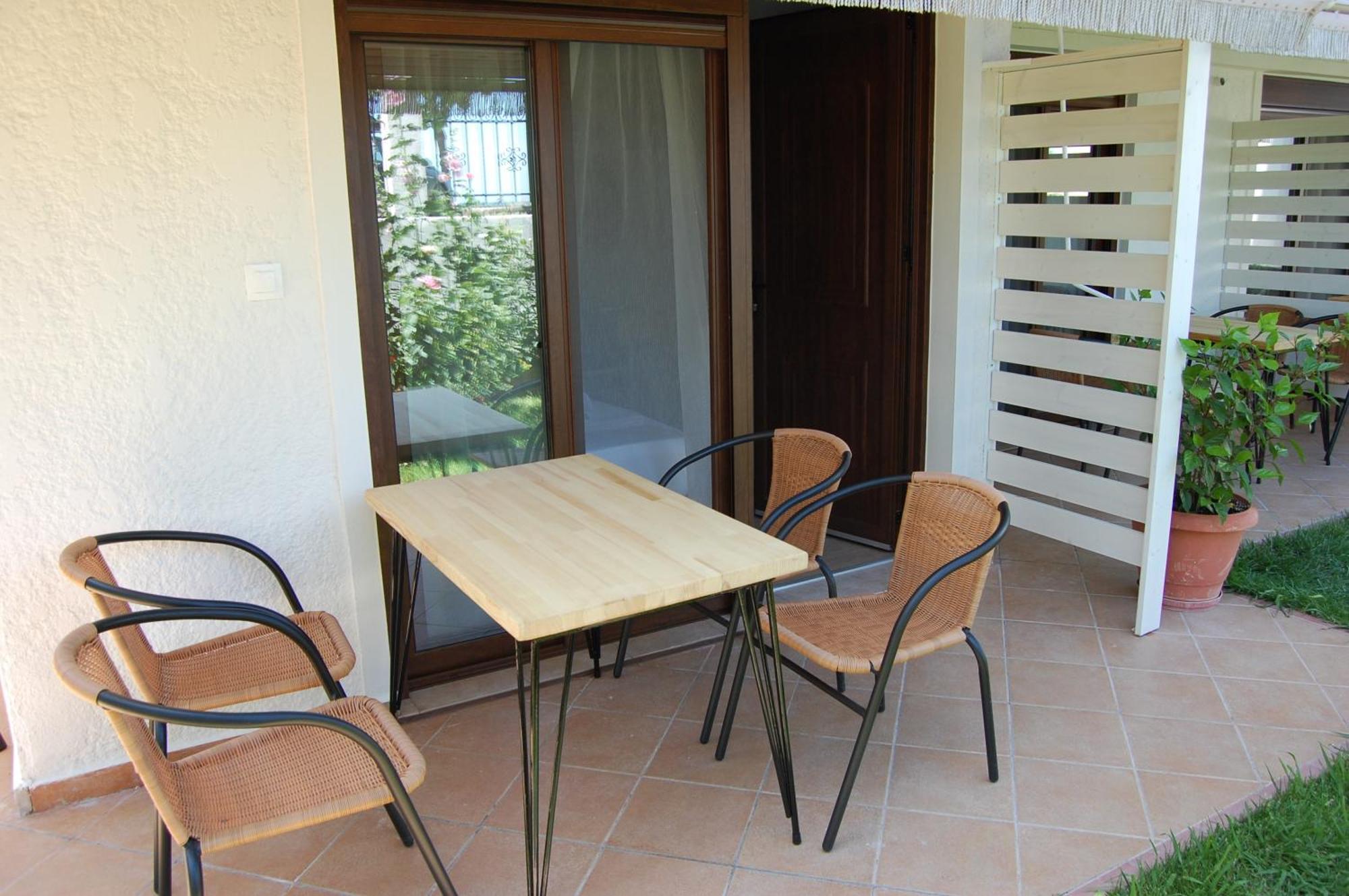 Melachrini Apartments Vrasná Buitenkant foto