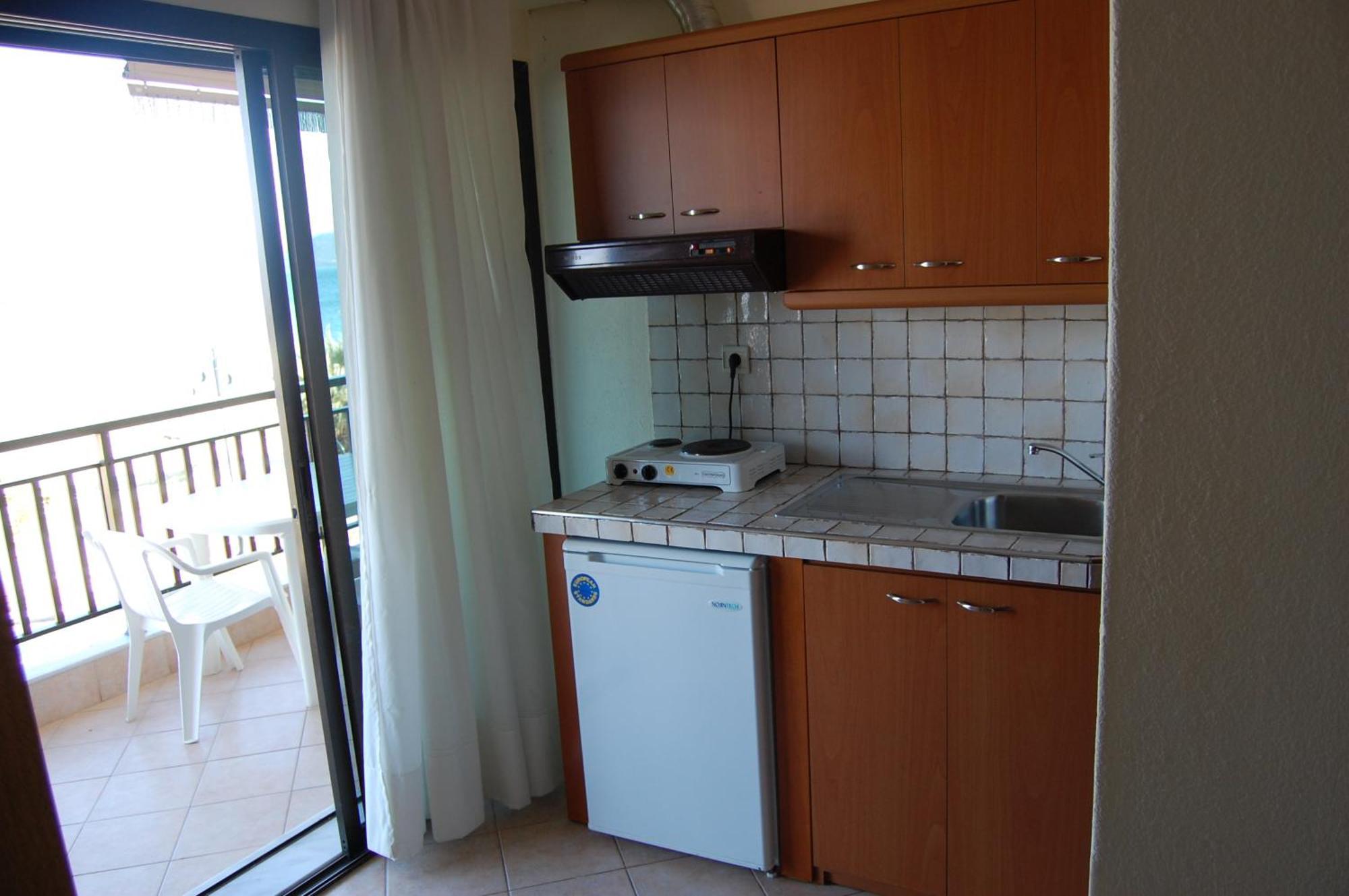 Melachrini Apartments Vrasná Buitenkant foto