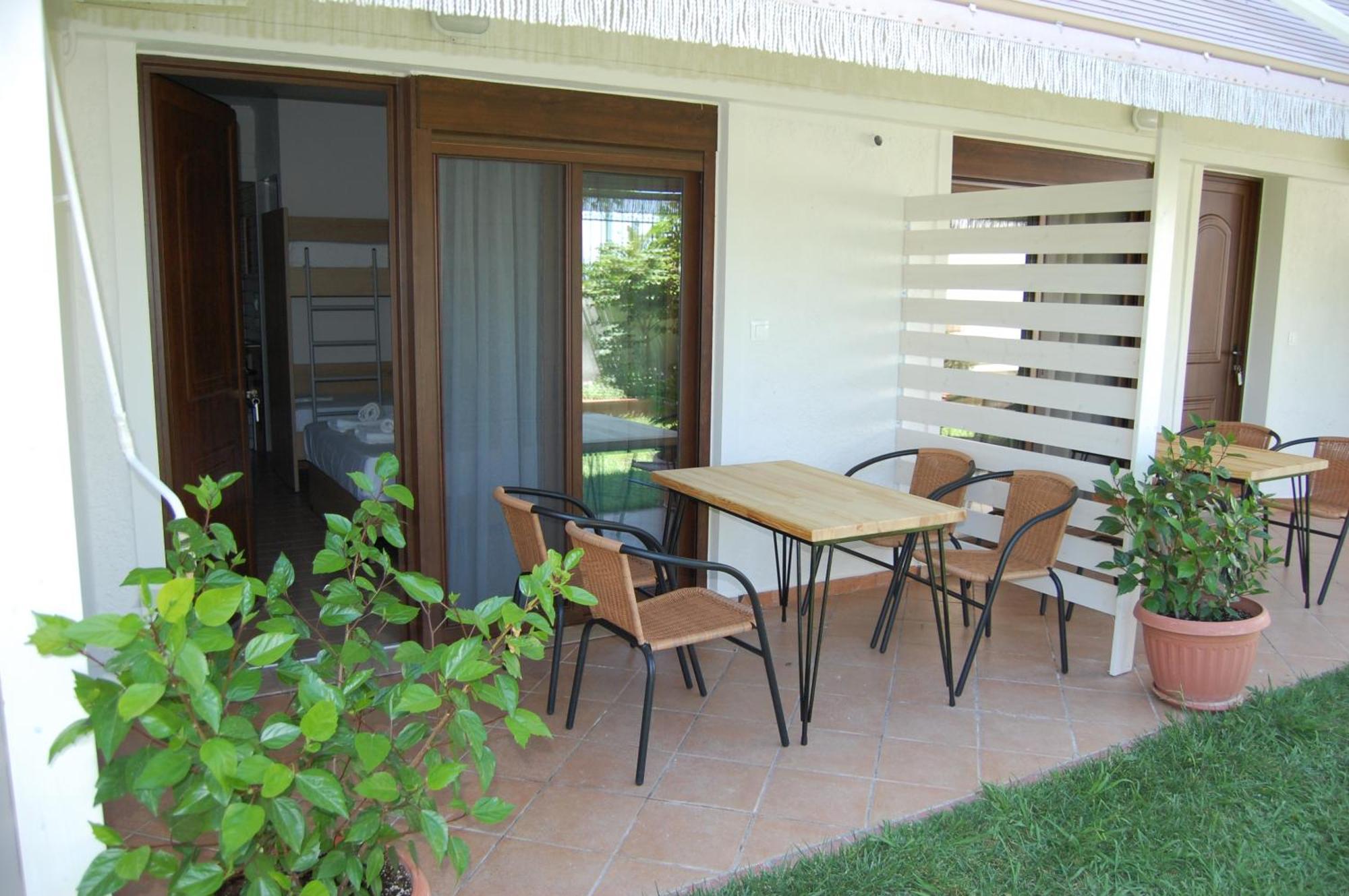 Melachrini Apartments Vrasná Buitenkant foto